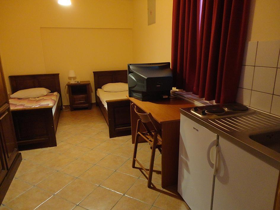 Bed and Breakfast Prenociste "Magnus" Slavonski Brod Exterior foto